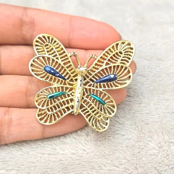 #469 Vintage Gerry's butterfly Brooch gold tone - Picture 5 of 6